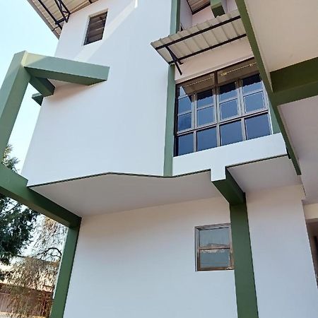 Khriang Khongwir Homestay Шиллонг Экстерьер фото
